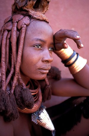 The Himba Women Use An Ochre Paste To Lend Their Body A Reddish Glow Which Reflects The Himba Ideal Of Beauty